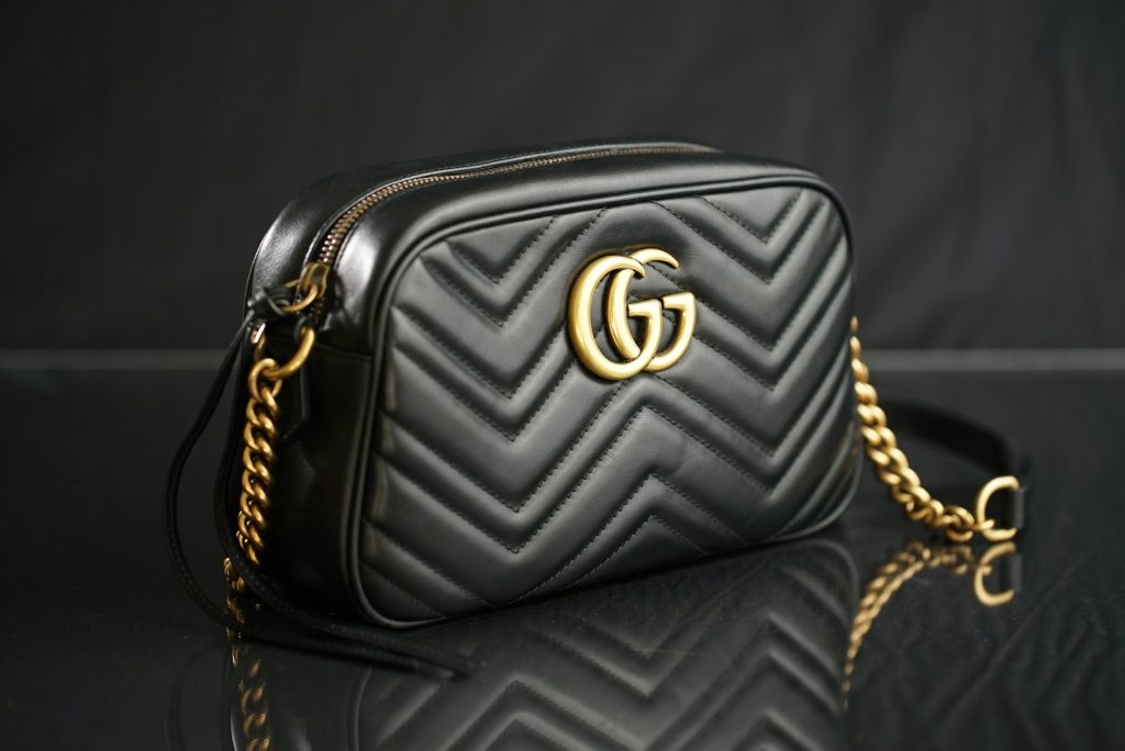 Crocodile Messenger Bag: Exotic for Every Day